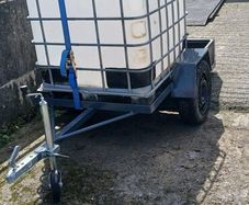 !! PRICE DROP!!   IBC moblie water drinker.