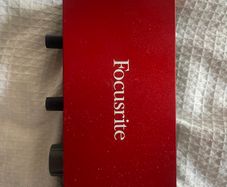 Focusrite Scarlett Solo 3rd Gen , K&M pop shield, Superflux headphones