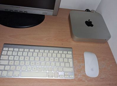 Mac mini late 2014 2.6ghz core i5 8gb Ram 1 tb hdd