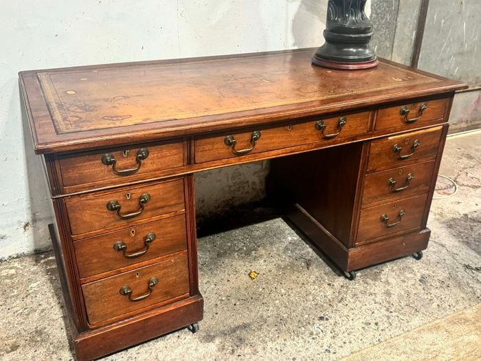 Vintage mahogany pedestal desk with leather top