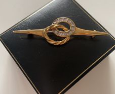 brooch