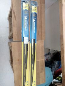 car windscreen wiper blades