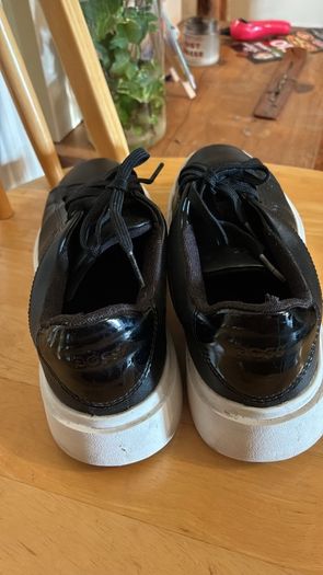 HUGO Boss Black Leather Women's 37 size