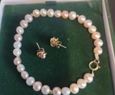 9ct earrings and 9ct pearl bracelet