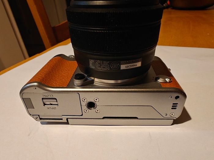 Fujifilm X-A3 with Fuji XC 15-45mm Lens and extra battery