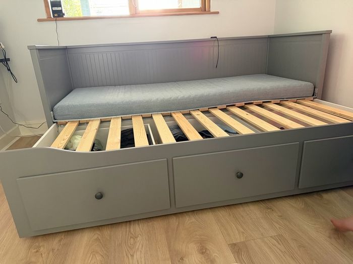 Ikea extendable bed frame (No delivery)