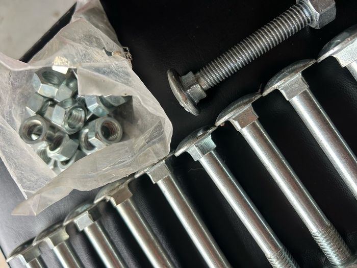 Heavy duty carriage bolts and bag spare nuts