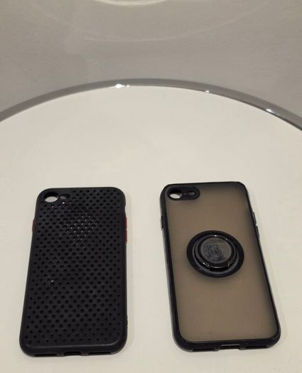 Apple iPhone 7 (Gold & Matte Black) + Protective Cases