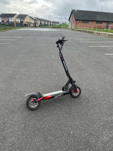 Kugo M4 PRO - Electric scooter