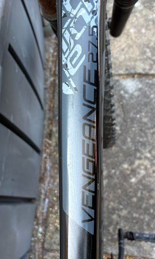 Carrera Vengeance Black 27.5 Mountain Bike - NEEDS SOME REPAIR WORK