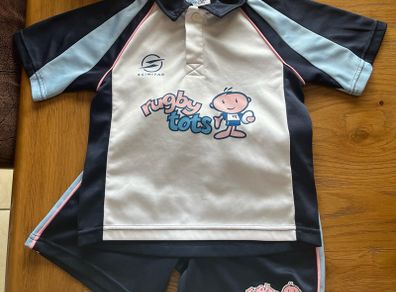 Rugby Tots Boys Outfit 3-4yrs plus bonus book!