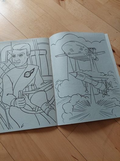 Thunderbirds colouring and activity book - 1992