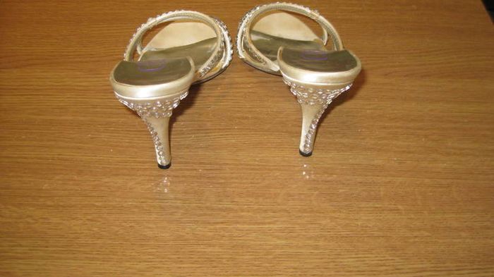 Chloe ladies champagne and diamante high heel sandals size 3 /Eu 36