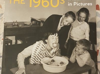 Ireland In Pictures: The 1960's by Lensmen Photographic Archives