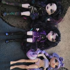 Monster high dolls