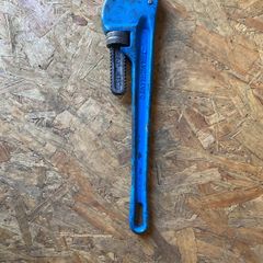 Silver line 18" Stilson