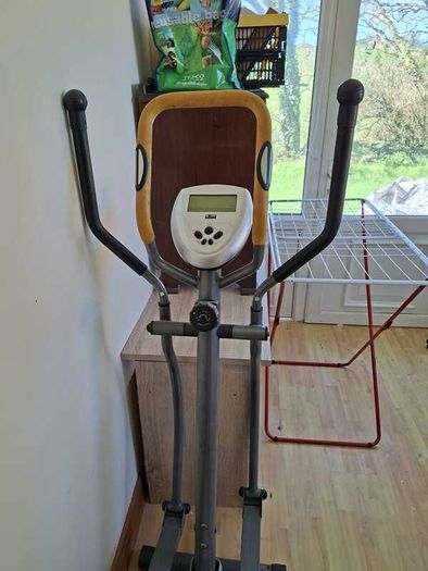 Treadmill & Cross Trainer