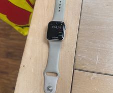 Apple Watch SE (GPS) (2nd Generation)