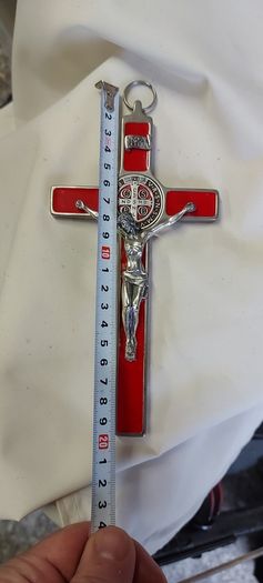 large red crucifix cross,,lovely condition,, beautiful,,,buyer collects or pays postage thank you,,sold as is ,some of the money will be going to charity,good cause ,,