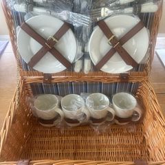 Wicker Picnic basket set