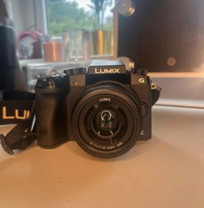 Panasonic Lumix DMC G7 + LENS