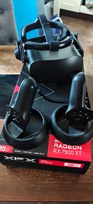 Reverb G2 VR headset