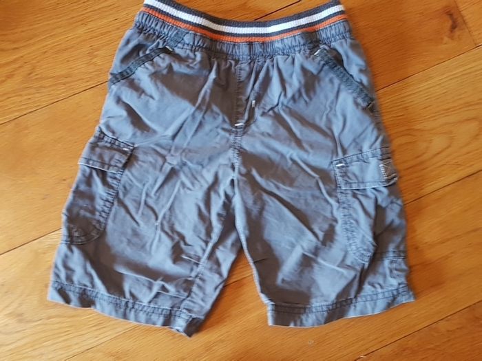 Age 3-4 Grey Shorts