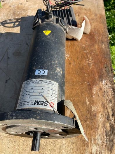 24 Volt DC Motor