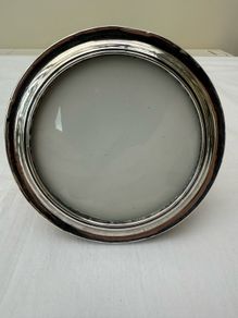 Vintage early 20th century sliver plated round photo frame  -  good condition