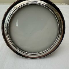 Vintage early 20th century sliver plated round photo frame  -  good condition