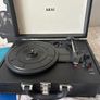 Broken record player Image 2