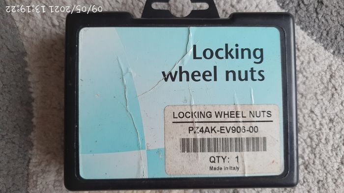TOYOTA lock nuts - genuine