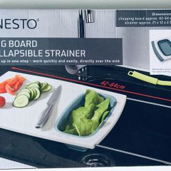 Chopping board with Collapsible strainer