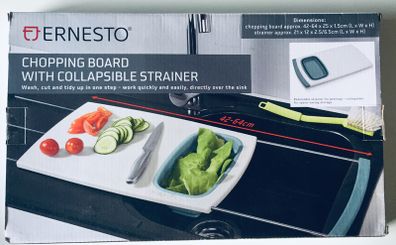 Chopping board with Collapsible strainer