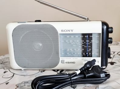 Sony radio ICF-860L, Used, in good working order.