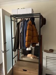 clothes rail