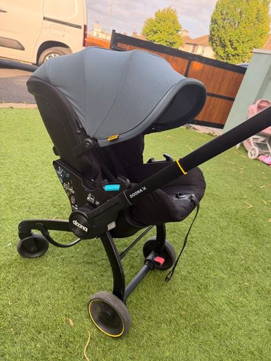 Doona X sage green car seat