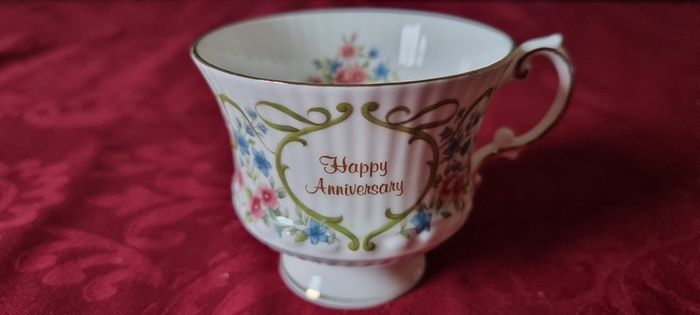 Rare Elizabethan Staffordshire Fine Bone China July Flower Of The Month Tea Cup And Saucer Made in England