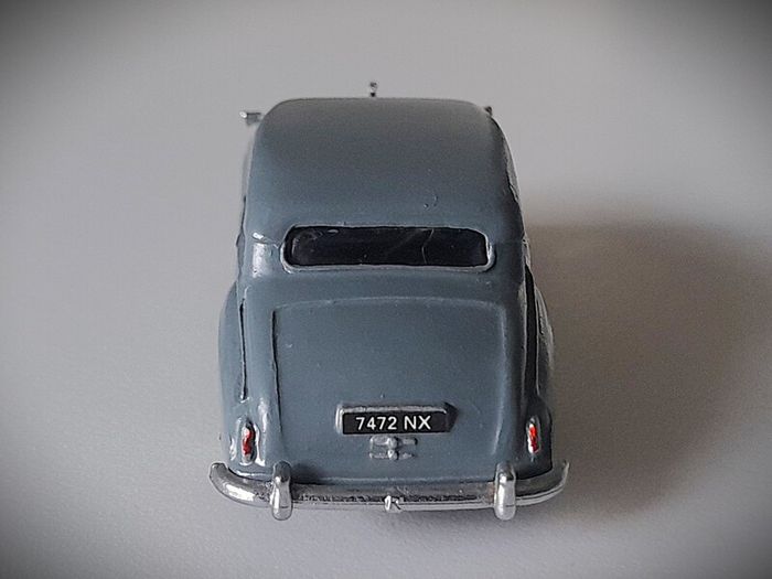 Diecast Vintage Dinky Toys Rolls-Royce Silver Wraith - Good Repaint by Seller/No Box