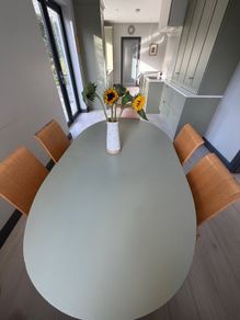 Oval Dining table & 6 chairs