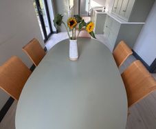 Oval Dining table & 6 chairs
