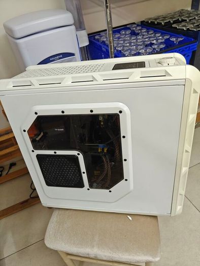 Cougar Evolution Gaming PC