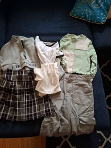 Bundle of girls' clothes aged 7/8, 8/9, 9/10