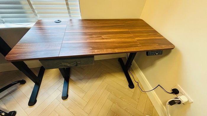 Electric Standing Desk (120 x 60 cm) Height Adjustable