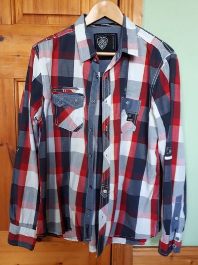 Men's "Dissident" Long Sleeved Shirt. Size M