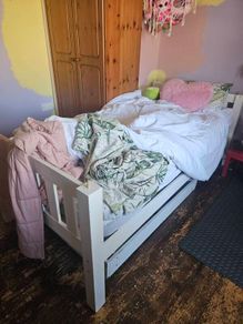 single bed