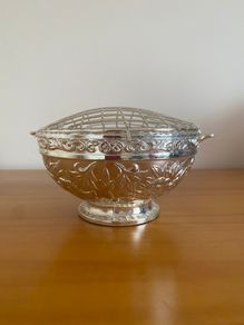 Vintage Silver-Plated Rose Bowl Centerpiece with Wire Grid
