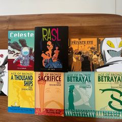 Lot : graphic novels/comics