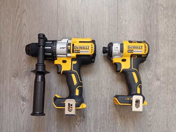DeWalt Powerstack Batteries & Charger