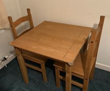 Table & chairs